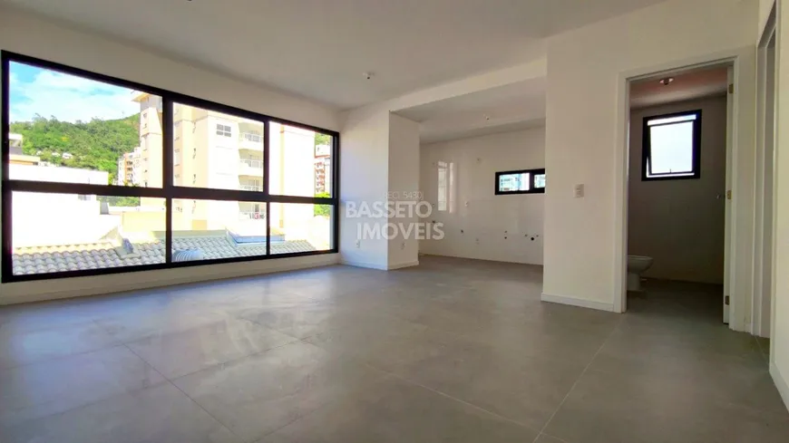 Foto 1 de Apartamento com 1 Quarto à venda, 56m² em Trindade, Florianópolis