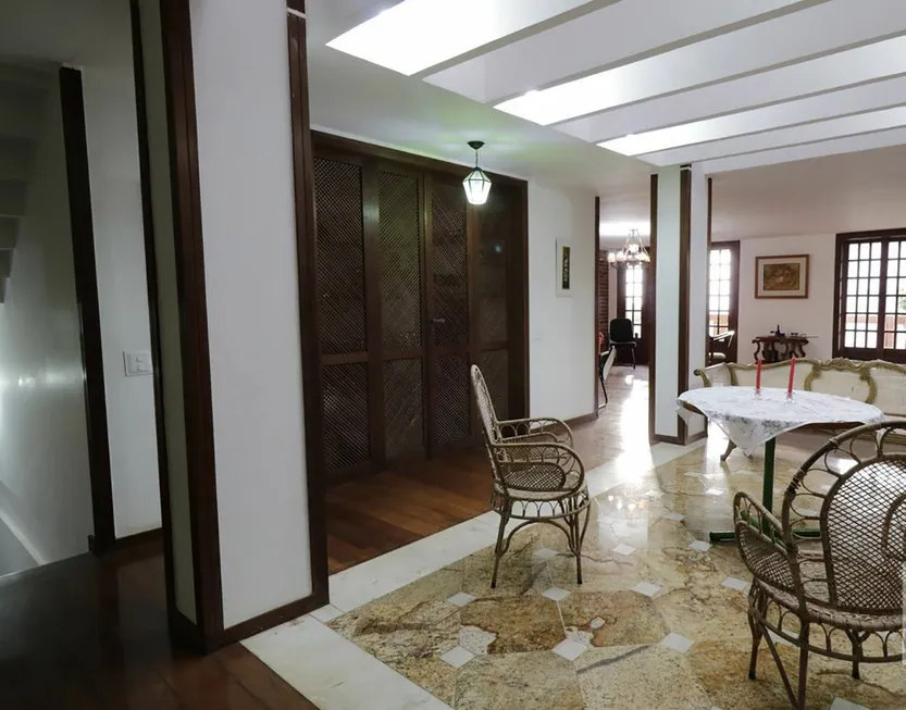 Foto 1 de Casa com 5 Quartos à venda, 618m² em Mangabeiras, Belo Horizonte