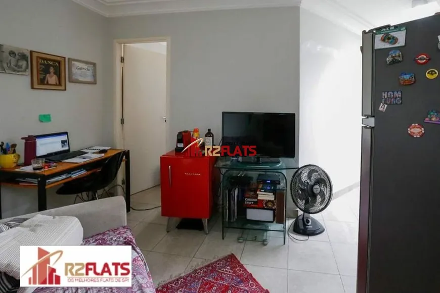 Foto 1 de Apartamento com 1 Quarto à venda, 42m² em Vila Nova Conceição, São Paulo