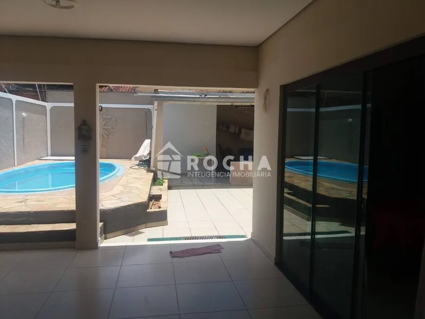 Foto 1 de Casa com 4 Quartos à venda, 170m² em Cohafama, Campo Grande