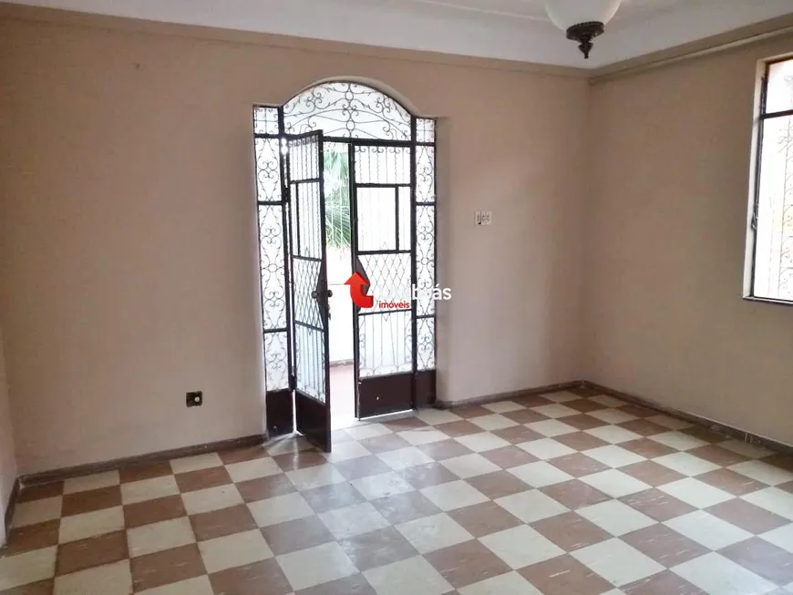 Foto 1 de Casa com 4 Quartos à venda, 311m² em Floresta, Belo Horizonte