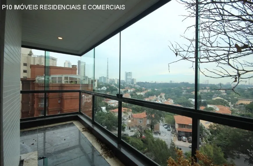 Foto 1 de Apartamento com 4 Quartos à venda, 202m² em Higienópolis, São Paulo