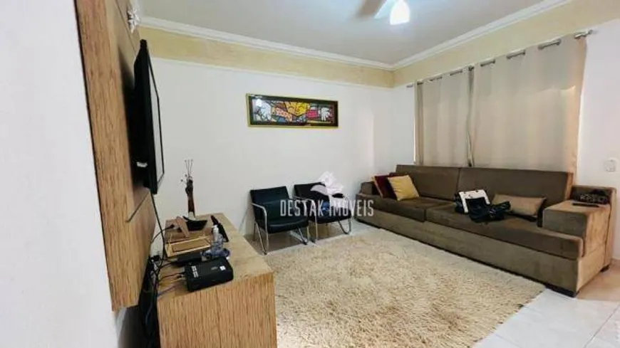 Foto 1 de Casa com 3 Quartos à venda, 150m² em Nova Uberlandia, Uberlândia