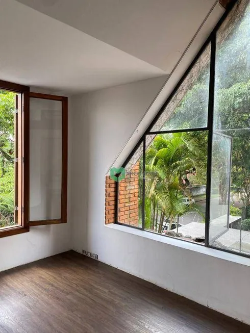 Foto 1 de Casa com 4 Quartos à venda, 376m² em Vila Madalena, São Paulo