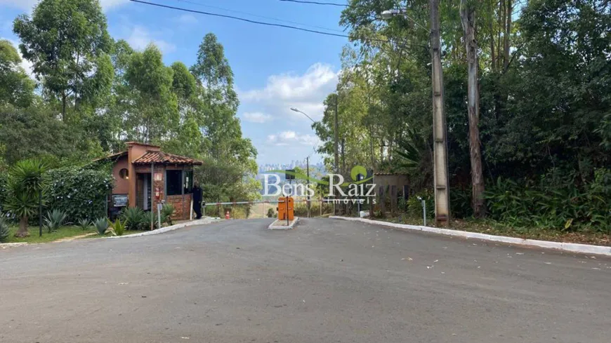 Foto 1 de Lote/Terreno à venda, 5800m² em Jardins de Petropolis, Nova Lima