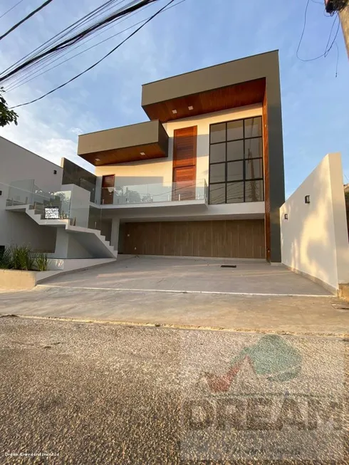 Foto 1 de Casa com 3 Quartos à venda, 226m² em Lagoa, Macaé