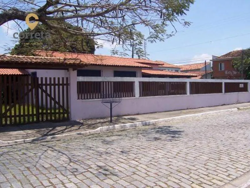 Foto 1 de Casa com 3 Quartos para alugar, 120m² em Novo Rio das Ostras, Rio das Ostras