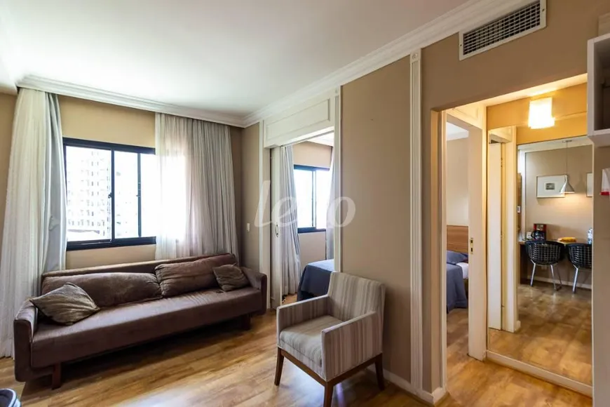 Foto 1 de Apartamento com 1 Quarto para alugar, 38m² em Jardins, São Paulo