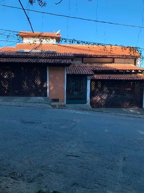 Foto 1 de Casa com 3 Quartos à venda, 400m² em São Francisco, Niterói