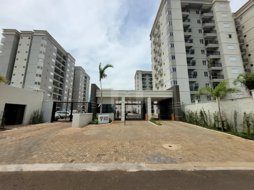 Foto 1 de Apartamento com 3 Quartos para alugar, 66m² em Grand Ville, Uberlândia