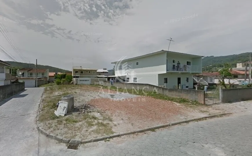 Foto 1 de Lote/Terreno à venda, 360m² em Fundos, Biguaçu