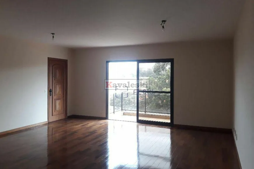 Foto 1 de Apartamento com 3 Quartos para alugar, 165m² em Vila Brasílio Machado, São Paulo