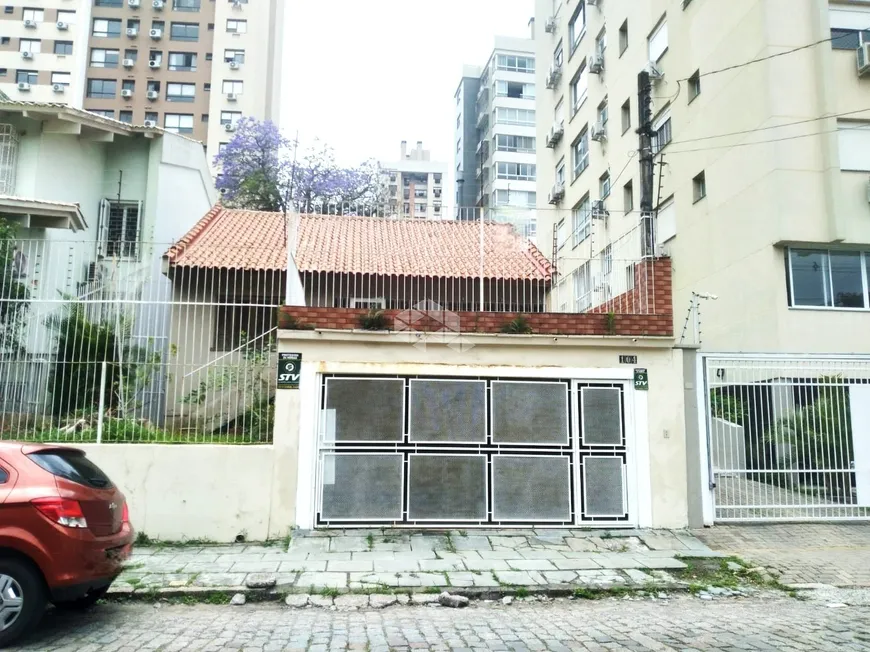 Foto 1 de Casa com 3 Quartos à venda, 200m² em Passo da Areia, Porto Alegre