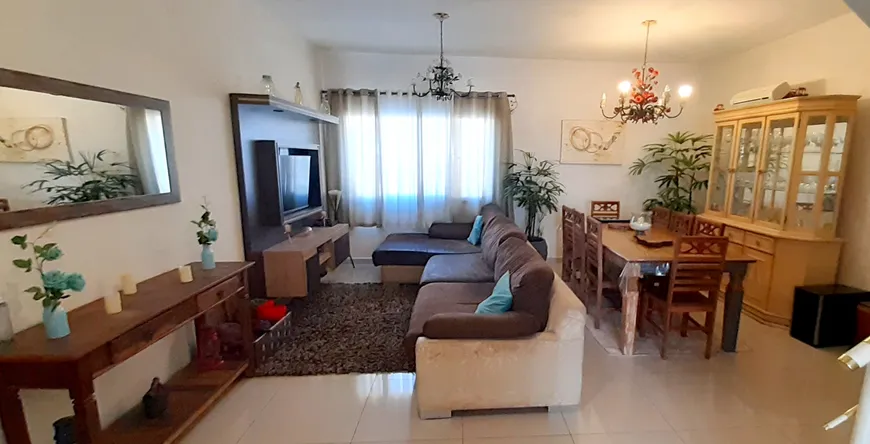 Foto 1 de Casa de Condomínio com 3 Quartos à venda, 200m² em Granja Viana, Cotia