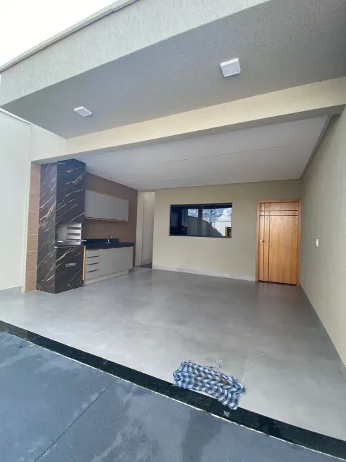 Foto 1 de Casa com 3 Quartos à venda, 102m² em Residencial Recreio Panorama, Goiânia