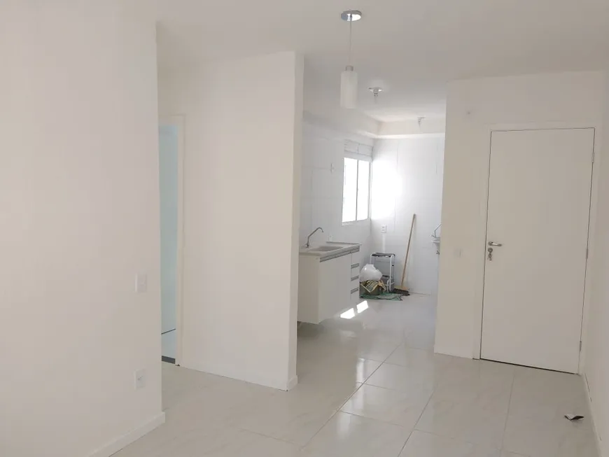 Foto 1 de Apartamento com 2 Quartos à venda, 43m² em Abrantes, Camaçari
