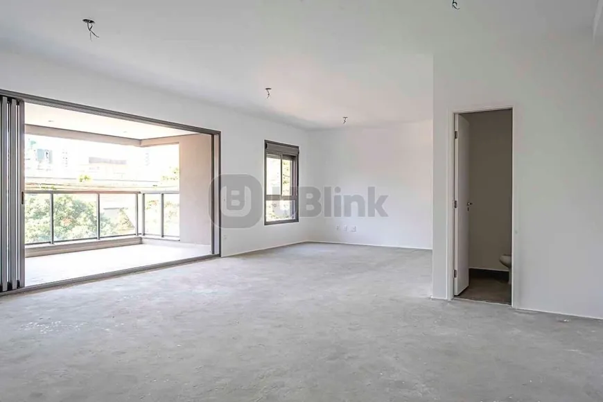 Foto 1 de Apartamento com 3 Quartos à venda, 186m² em Campo Belo, São Paulo