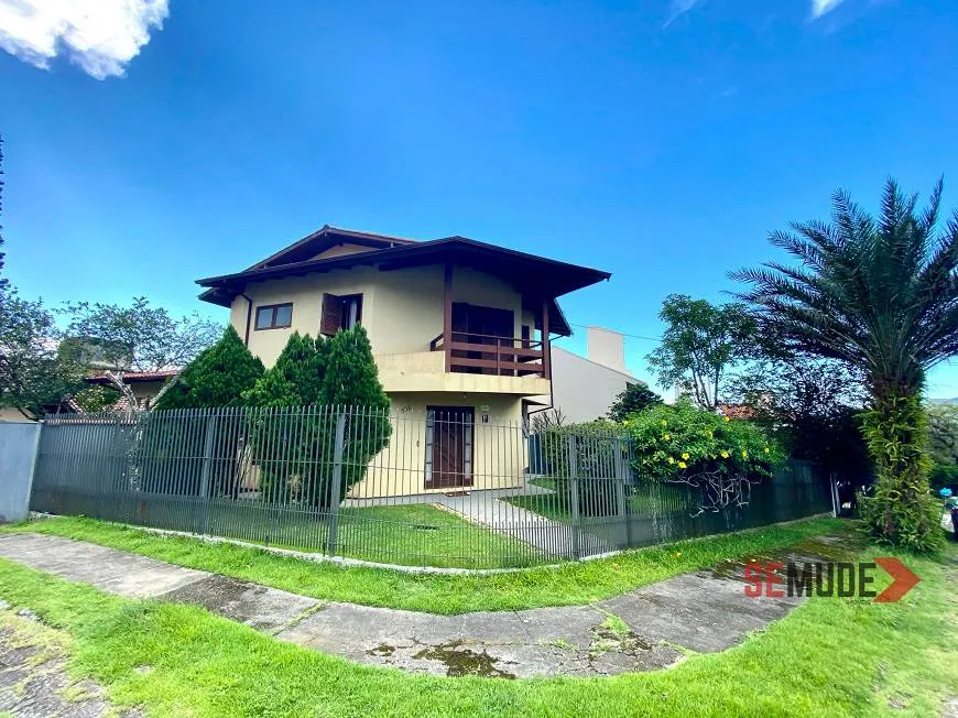 Foto 1 de Casa com 3 Quartos à venda, 192m² em Carvoeira, Florianópolis