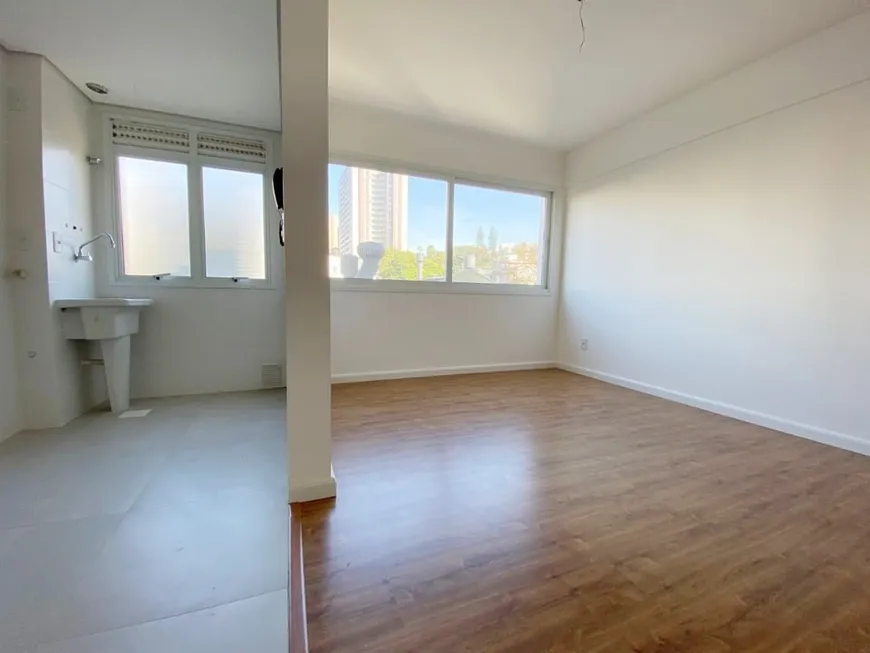 Foto 1 de Apartamento com 2 Quartos à venda, 66m² em Higienópolis, Porto Alegre