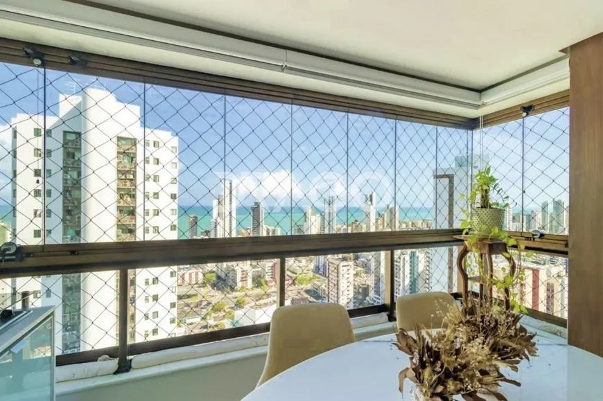 Foto 1 de Apartamento com 4 Quartos à venda, 150m² em Boa Viagem, Recife