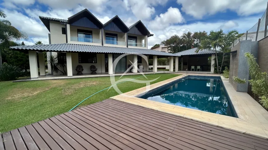 Foto 1 de Casa com 3 Quartos à venda, 402m² em Candelária, Natal