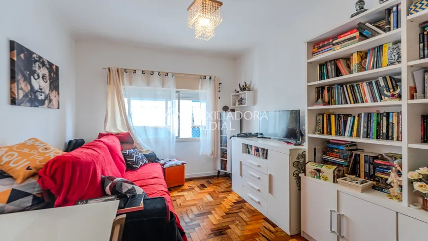 Foto 1 de Apartamento com 1 Quarto à venda, 47m² em Azenha, Porto Alegre