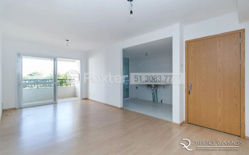 Foto 1 de Apartamento com 3 Quartos à venda, 81m² em Passo da Areia, Porto Alegre