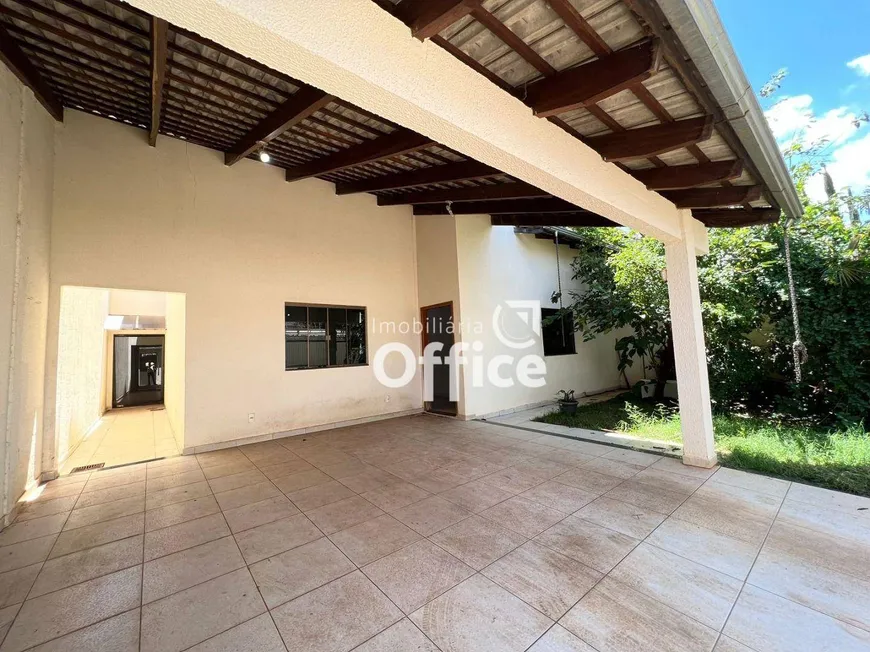 Foto 1 de Casa com 3 Quartos à venda, 210m² em Parque Brasilia 2 Etapa, Anápolis