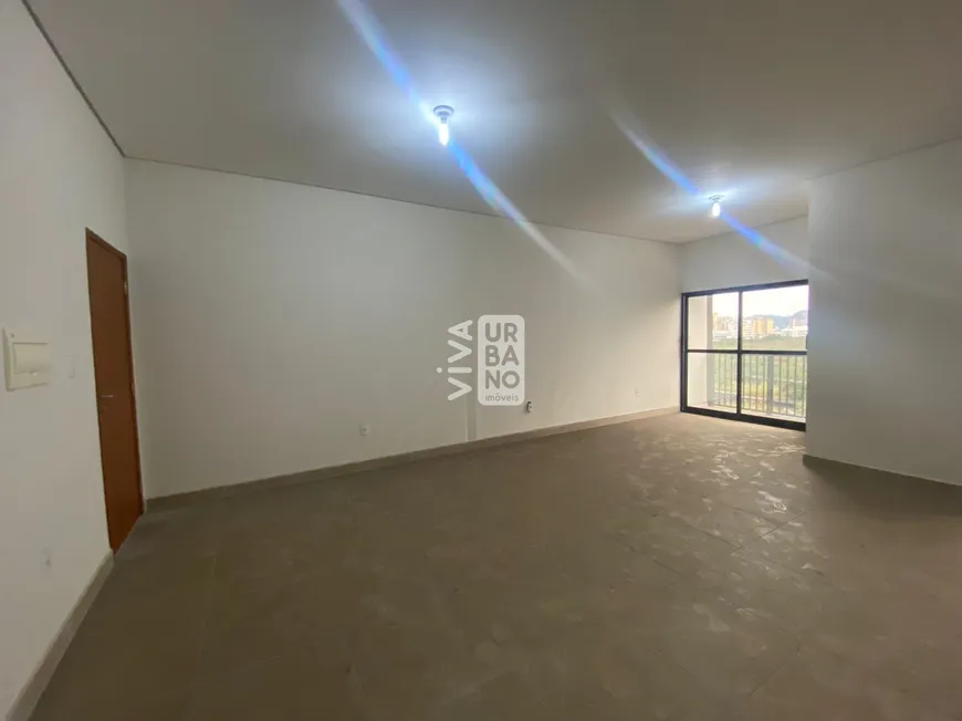 Foto 1 de Sala Comercial para alugar, 35m² em Centro, Volta Redonda