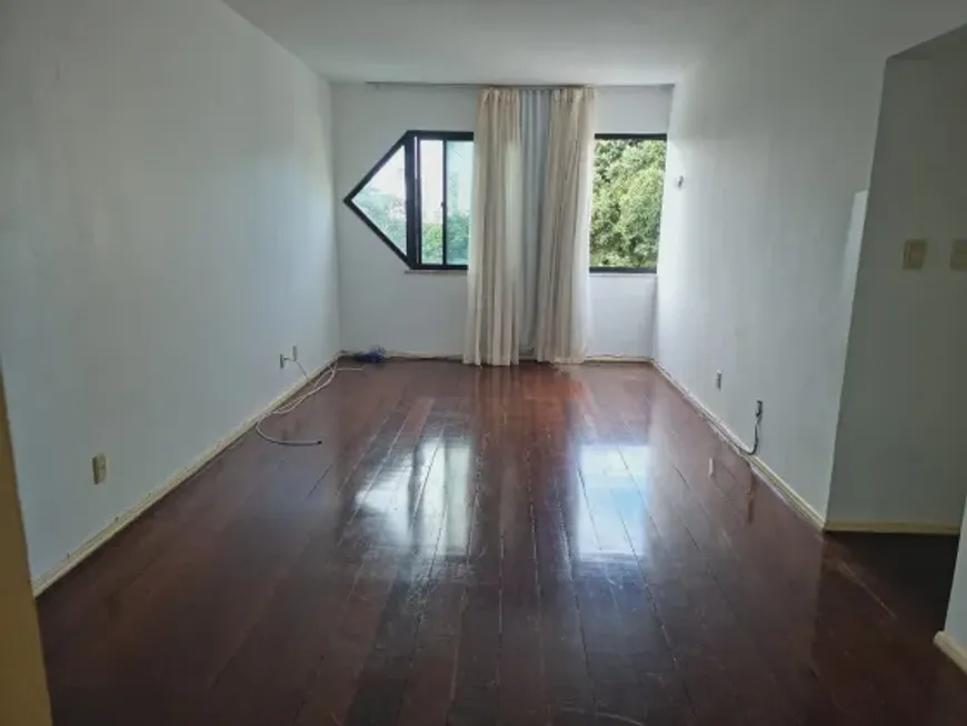 Foto 1 de Apartamento com 4 Quartos para alugar, 120m² em Itaigara, Salvador