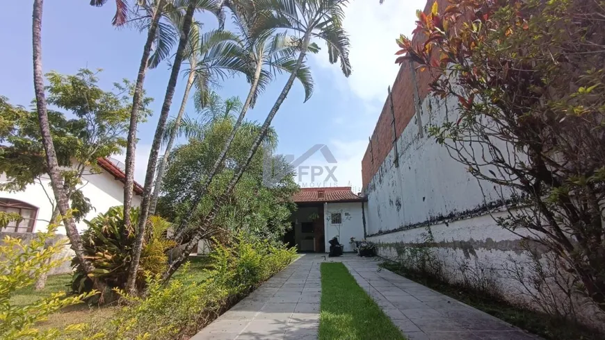 Foto 1 de Casa com 2 Quartos à venda, 75m² em Balneário Gaivota, Itanhaém