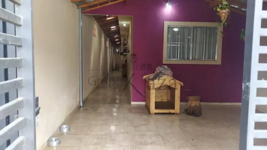 Foto 1 de Casa com 2 Quartos à venda, 125m² em Jardim Limoeiro, São José dos Campos