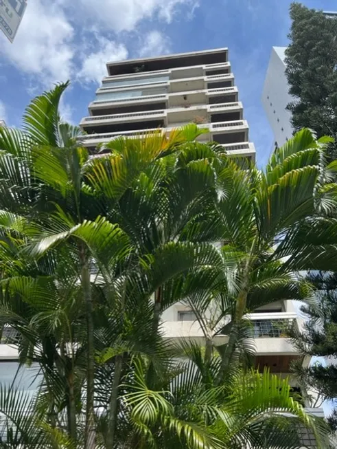 Foto 1 de Apartamento com 4 Quartos à venda, 306m² em Madalena, Recife