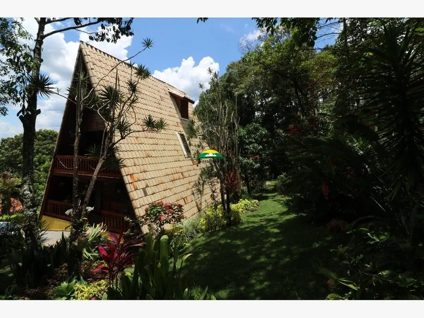 Foto 1 de Casa de Condomínio com 4 Quartos à venda, 250m² em Condomínio Retiro do Chalé, Brumadinho