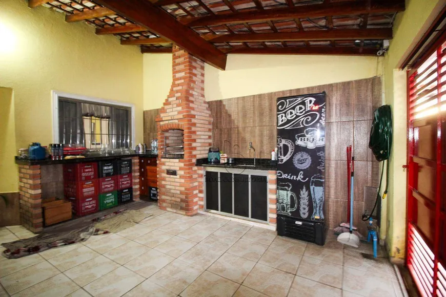 Foto 1 de Casa com 2 Quartos à venda, 138m² em Jardim Santa Esmeralda, Sorocaba