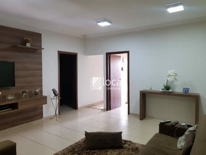 Foto 1 de Casa com 2 Quartos à venda, 180m² em Residencial Califórnia , São José do Rio Preto