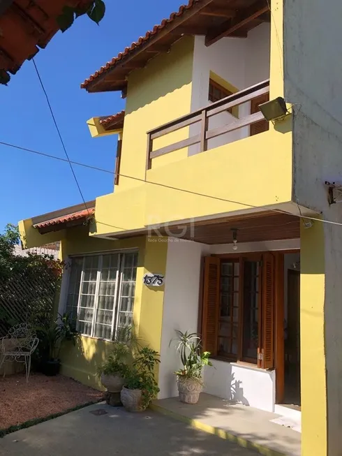 Foto 1 de Casa com 3 Quartos à venda, 177m² em Tristeza, Porto Alegre