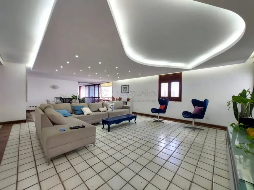 Foto 1 de Apartamento com 5 Quartos à venda, 241m² em Santana, Recife