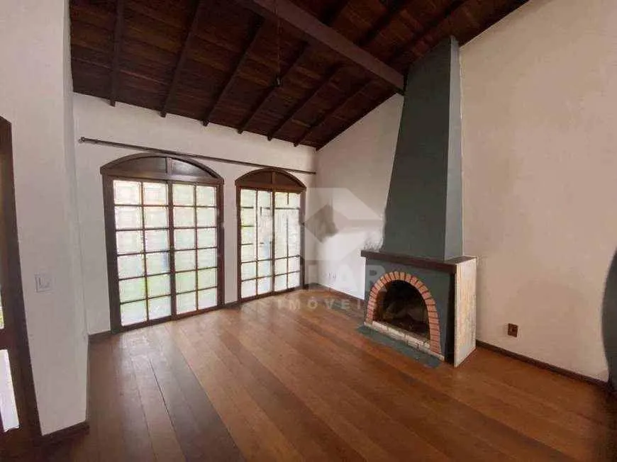 Foto 1 de Casa de Condomínio com 4 Quartos à venda, 400m² em Chácara das Pedras, Porto Alegre