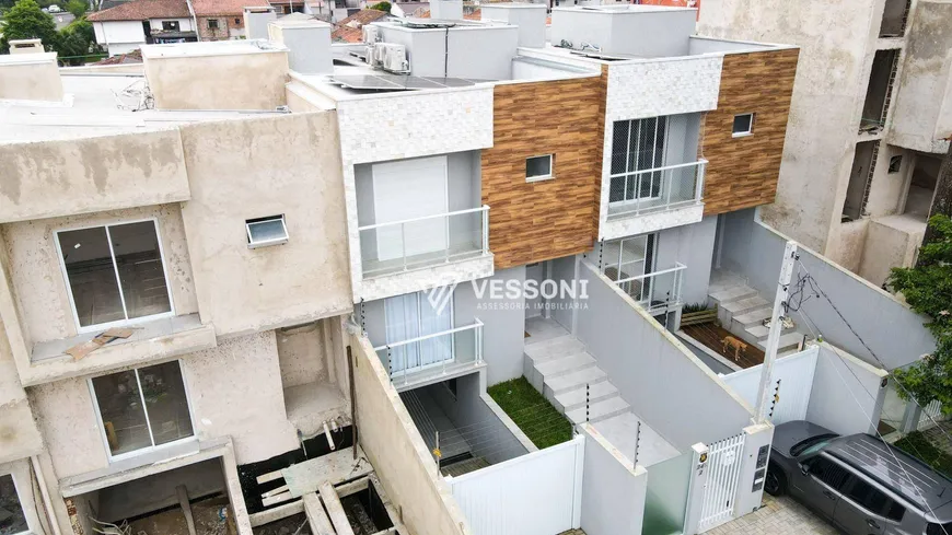 Foto 1 de Casa de Condomínio com 3 Quartos à venda, 144m² em Boa Vista, Curitiba