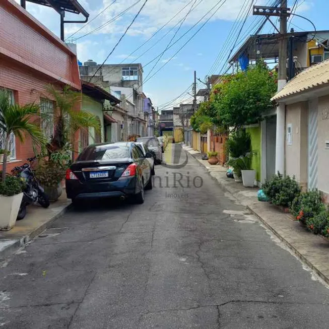 Foto 1 de Casa com 2 Quartos à venda, 108m² em Realengo, Rio de Janeiro