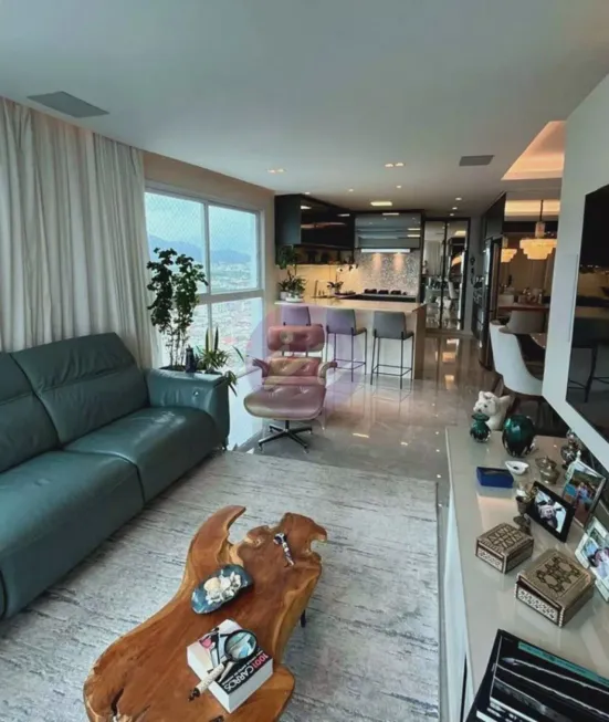 Foto 1 de Apartamento com 3 Quartos à venda, 127m² em Barra Sul, Balneário Camboriú