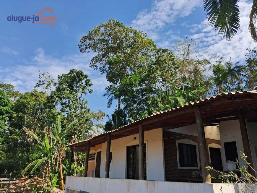 Foto 1 de Casa com 5 Quartos à venda, 300m² em Perequê-Mirim, Ubatuba