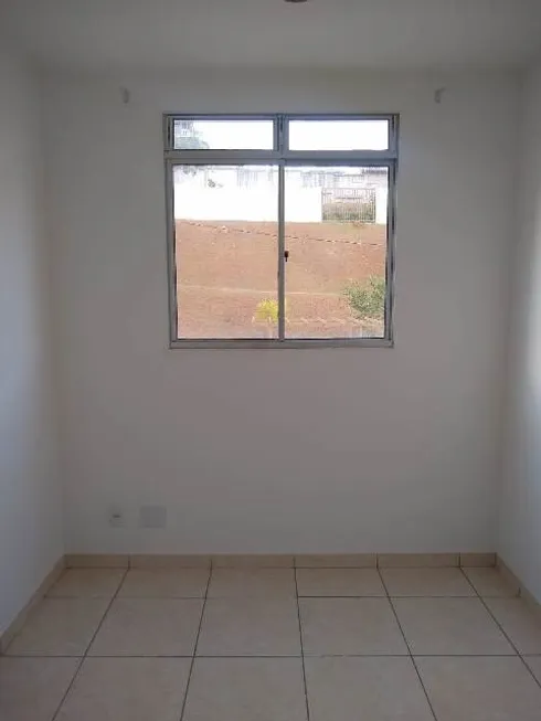 Foto 1 de Apartamento com 2 Quartos à venda, 49m² em Cabral, Contagem