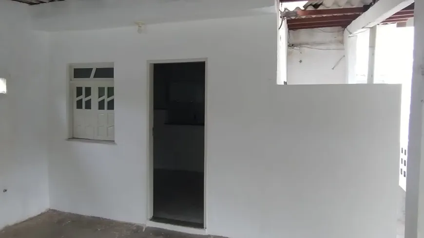 Foto 1 de Apartamento com 1 Quarto para alugar, 40m² em Acupe de Brotas, Salvador