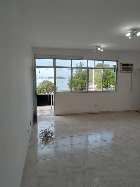 Foto 1 de Casa com 5 Quartos para alugar, 330m² em Cocotá, Rio de Janeiro