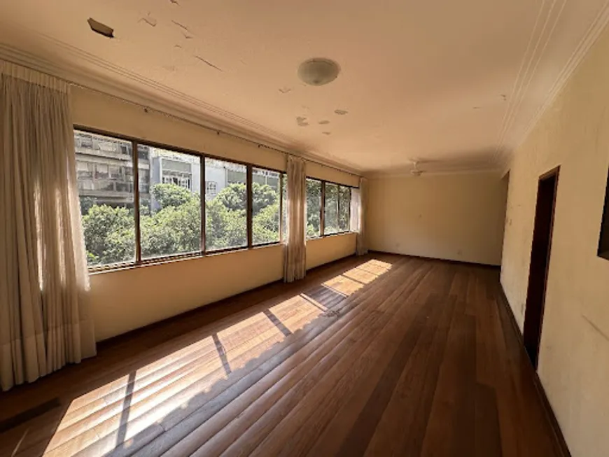 Foto 1 de Apartamento com 3 Quartos à venda, 166m² em Ipanema, Rio de Janeiro