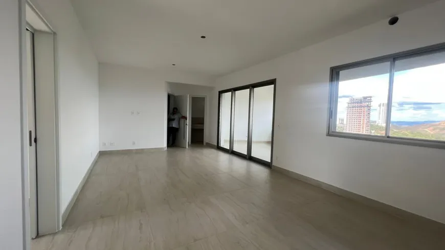 Foto 1 de Apartamento com 3 Quartos à venda, 129m² em Vale do Sereno, Nova Lima