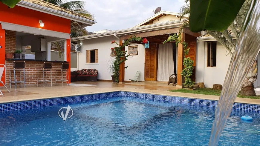 Foto 1 de Casa de Condomínio com 4 Quartos à venda, 376m² em Nossa Senhora do Perpétuo Socorro, Pindamonhangaba