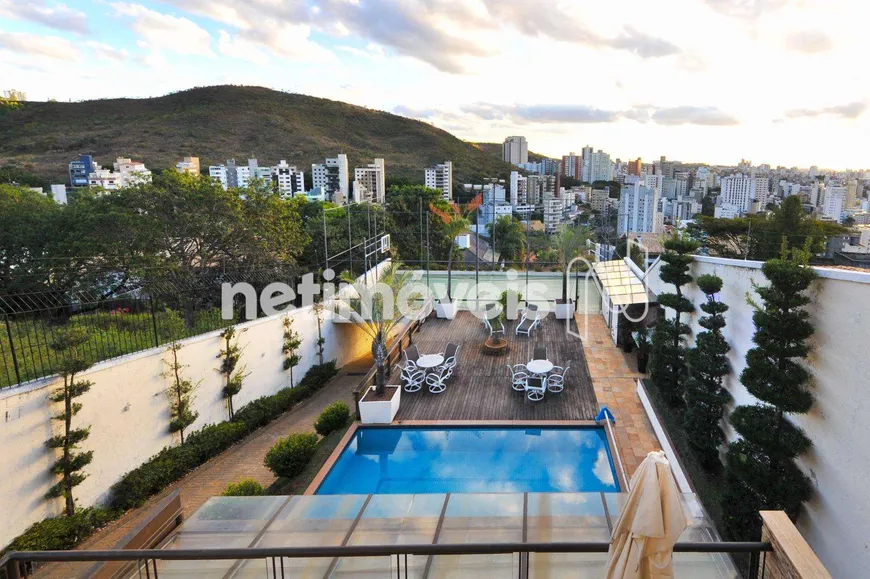 Foto 1 de Casa com 4 Quartos à venda, 700m² em Mangabeiras, Belo Horizonte